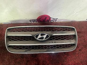 d4ea: Решетка радиатора Hyundai 2010 г., Б/у, Оригинал — 1