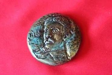Značke, ordenje i medalje: GIPSANI MAGNET ZA FRIŽIDER TESLA RUČNI RAD | Magnet za frižider od — 20