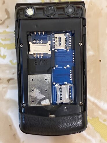 Vertu: Vertu Constellation, < 2 GB Memory Capacity, rəng - Qara, İki sim kartlı — 7