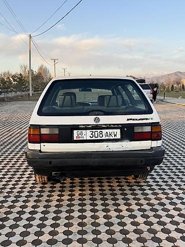 Volkswagen: Volkswagen Passat Variant: 1992 г., 1.8 л, Механика, Бензин, Универсал — 6