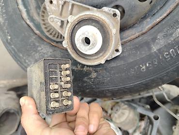 mercedesbenz ceşka sağ arxa qapı: 190 natjtli benzin Nasos relesi birda yagn Dacki 3 bir yerdə 50 manata — 2