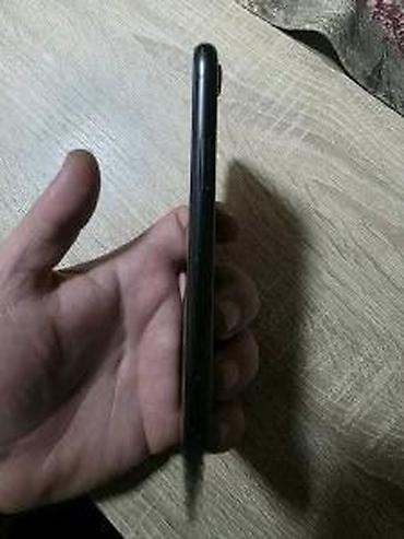 Apple iPhone: Iphone XR 64GB Nema Icloud Sim free. Prodajem Iphone XR, koristila ga — 8