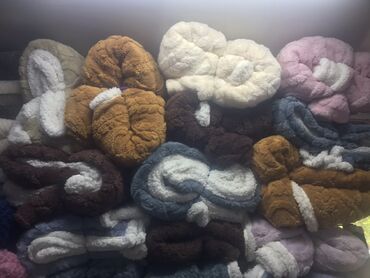 Комплекты постельного белья: Плед барашек, плед Иранские, наш адрес Боконбаево на перекрестке at lalafo.kg — 9 Комплекты постельного белья: Плед барашек, плед Иранские, наш адрес Боконбаево на перекрестке — 9