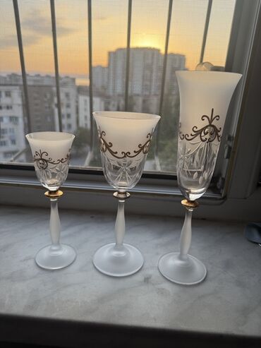 Otaq bitkiləri: Qədəhlər