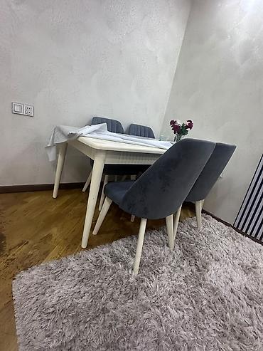 Stol aclir 6 stuluyla yaxşı vəziyyətdə qiymet 450 AZN ünvan Xırdalan