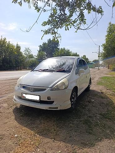 Honda Fit: 2002 г., 1.3 л, Вариатор