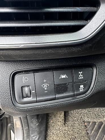 фит токмок: Hyundai Santa Fe: 2019 г., 0.2 л, Автомат, Дизель, Кроссовер — 9