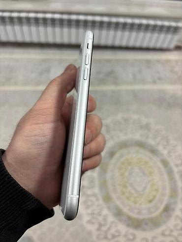 Apple iPhone: IPhone Xr, 128 ГБ, Белый, Чехол, 80 % — 3