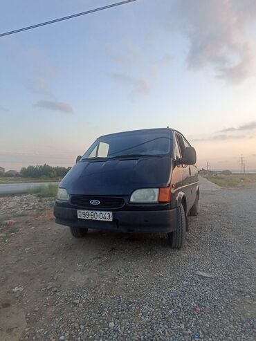 ford transit 1997: Ford Transit: 2.4 l | 1999 il | 2400 km Kupe