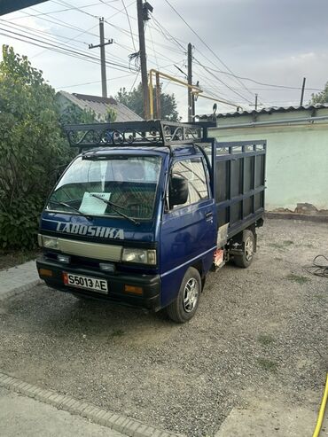 тракторы юто 704: Легкий грузовик, Стандарт