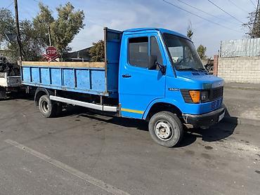 борттук кузов: Жүк ташуучу унаа, Mercedes-Benz, Стандарт, 4 т, Колдонулган — 1