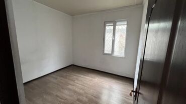 город токмок дом: 300 м², 6 комнат, Утепленный