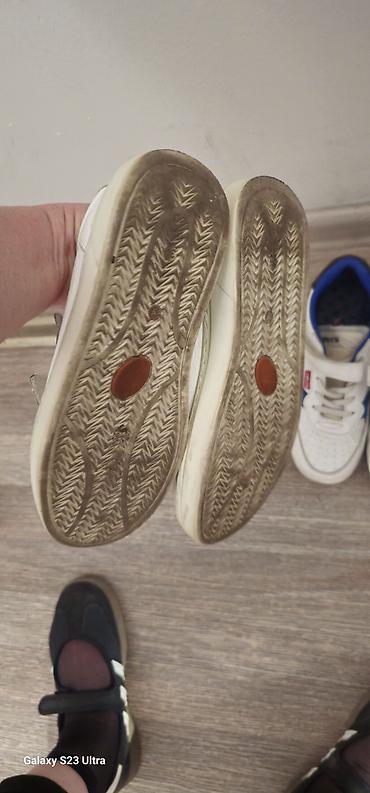 nike react: Детские кроссовки — 2 пары б/у состояние среднее подойдут для игр на — 3