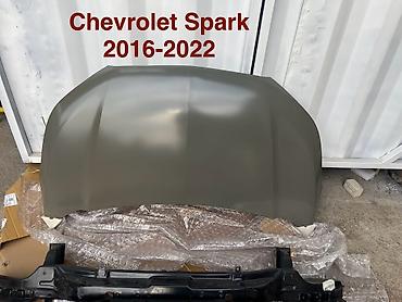 cobalt: Капот Chevrolet, Новый — 1
