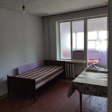 Günlük kirayə mənzillər: Yasamal, Şərif-zadə, ASAN xidmətin yanı, 5/4,orta blok, orta təmirli 1