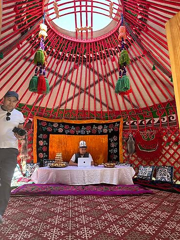 Аренда юрт: Аренда юрты, Каркас Деревянный, 75 баш, Стулья, Стол, С полом — 8