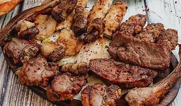 ankona toyuq: Quzu Tikə kabab---7 Azn lülə kabab----6 Azn 1 kilo Lule və Tike kabab — 1