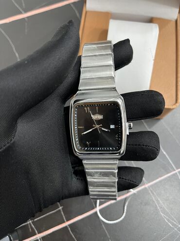 openbugbounty><script>alert(openbugbounty)<script>: Yeni, Qol saatı, Force, rəng - Qara