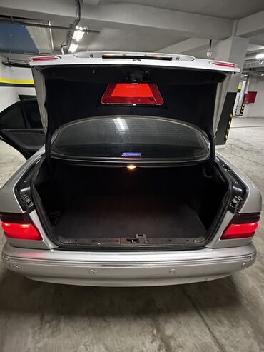 Mercedes-Benz: Mercedes-Benz E-Class: 2000 г., 2.6 л, Автомат, Бензин, Седан — 9