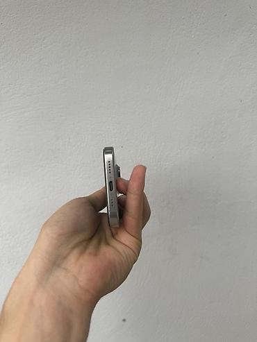 apple ipad pro: IPhone 16 Pro, 128 GB, Natural Titanium, Face ID, Barmaq izi, Simsiz şarj — 7