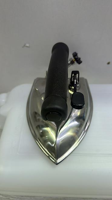 Парогенераторы, гладильное оборудование: Гладильный стол, используется для глажки одежды, необходим в — 6