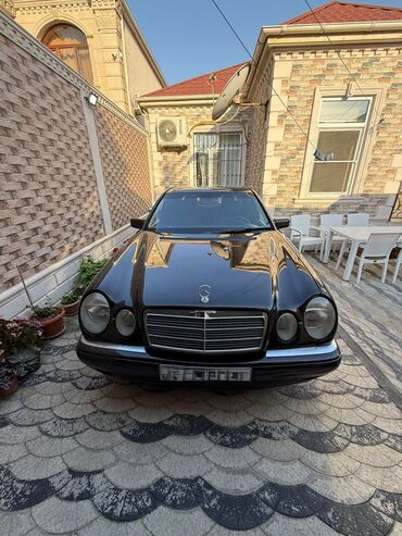 автозапчасти на гольф 3: Mercedes-Benz 240: 2.4 l | 1999 il Sedan