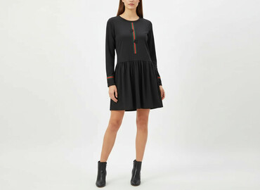 aplikacja z tanimi ubraniami: Women`s dress, size S
