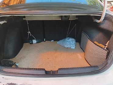 машина салон: Volkswagen Polo: 2012 г., 1.6 л, Механика, Бензин, Седан — 10