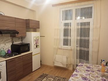samaxi ev elanlari: 🏠 KİRAYƏ EV VERİLİR! 📍 Ünvan: Binəqədi, Şahdağ küçəsi, DSQ yolu — 7