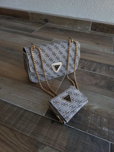 Torbe: Cena torbi 2600
cena novcanika 2200
cena kaisa 2200
Porez — 6