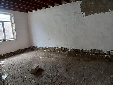 bayılda ucuz evlər: Təcili olaraq satılır qiymət 72 min manat Həyətdə 2 ev mövcuddur — 3