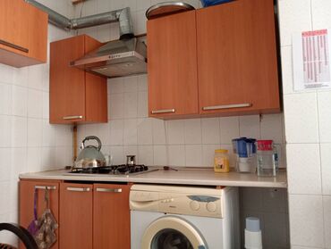 Köhnə tikili: Bakı, 4-cü mikrorayon, 3 otaqlı, Köhnə tikili, m. Memar Əcəmi, 75 kv. m — 11