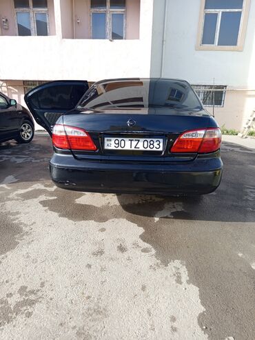 Nissan: Nissan Maxima: 3 l | 2002 il Sedan — 10