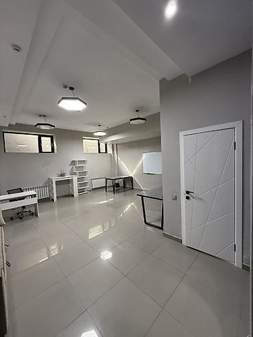 Коммерциялык кыймылсыз мүлктү сатуу: Кеңселерди сатуу 40 м², Ремонту бар, Жертөлө кабаты кабат — 4