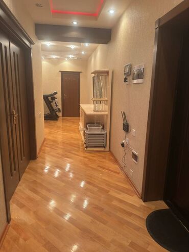 Uzunmüddətli kirayə mənzillər: Nərimanov Rayonu Əliyar Əliyevdə 24 mərtəbəli binanın 7-ci -da lalafo.az — 7 Uzunmüddətli kirayə mənzillər: Nərimanov Rayonu Əliyar Əliyevdə 24 mərtəbəli binanın 7-ci — 7