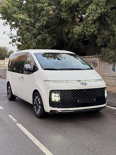хендэ стария: Hyundai Staria: 2023 г., 3.5 л, Автомат, Газ, Минивэн — 3