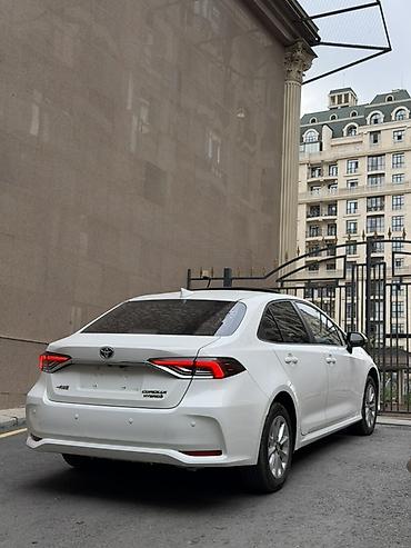 Продажа авто: Toyota Corolla: 2021 г., 1.8 л, Автомат, Гибрид, Седан — 5