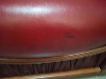 ugaone garniture u p: Garnitura za dnevnu sobu – kožni set u bordo/crvenoj boji - Sastav — 9