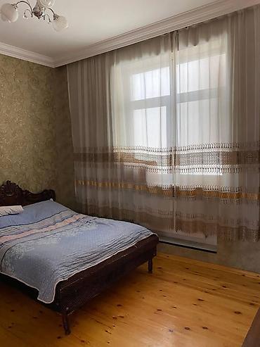 ecemıde kiraye evler: Tələbə Qızlar Üçün Kirayə Otaqlar! 2 mərtəbəli həyət evində 2 ayrı — 5
