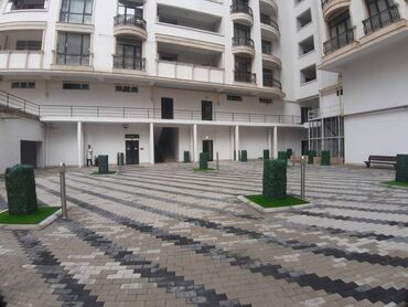 Uzunmüddətli kirayə mənzillər: Mənzil kirayə verilir. 2 otaq. İçərişəhər metrosuna, Tarqovuya piyada — 4