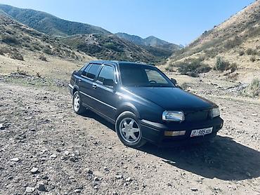 эмблема ауди: Volkswagen Vento: 1993 г., 1.8 л, Механика, Бензин, Седан — 1