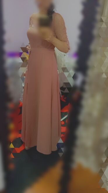 Ziyafət donları: Solğun çəhrayı rəngli bu qadın uzun donu zərif görünüş təqdim edir -da lalafo.az — 4 Ziyafət donları: Solğun çəhrayı rəngli bu qadın uzun donu zərif görünüş təqdim edir — 4