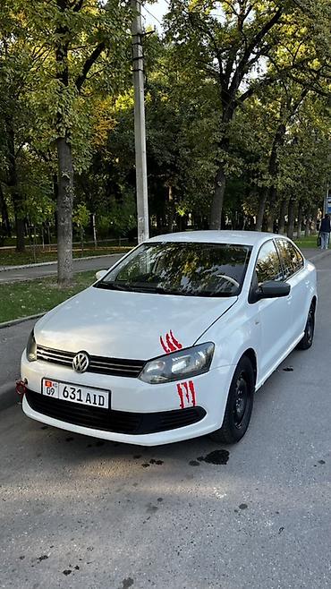 Продажа авто: Volkswagen Polo: 2013 г., 1.6 л, Автомат, Бензин, Седан — 3