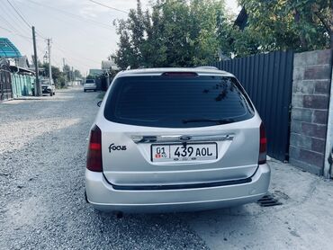 Ford: Ford Focus: 2001 г., 1.6 л, Механика, Бензин, Универсал