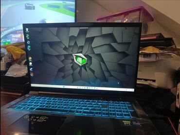 Digər noutbuklar və netbuklar: Intel Core i7, 17.3 " — 13