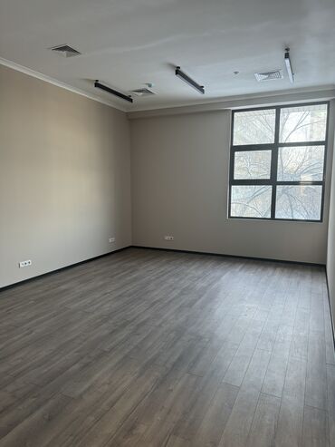 Аренда офисов: Сдаются помещения офисные помещения в центре Бишкека. Современные — 4