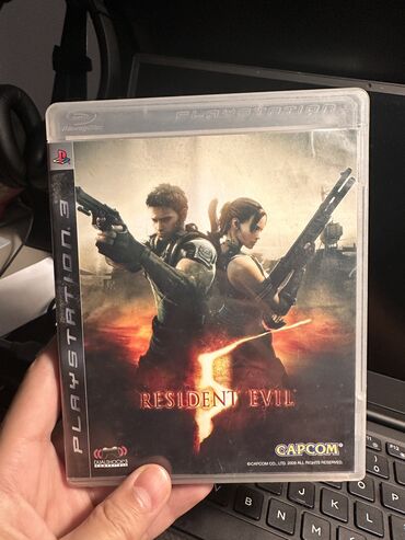 купить диски ps3 бу: Продаю два диска ps3. Resident evil с коробкой Farcry2 просто диск