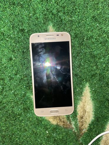 продаю самсунг: Samsung Galaxy J3 2017, Б/у, 16 ГБ, цвет - Бежевый, 2 SIM