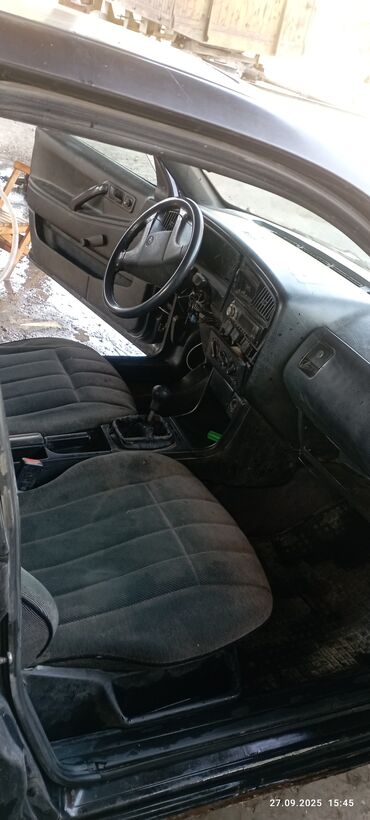 Volkswagen: Volkswagen Jetta: 1990 г., Седан
