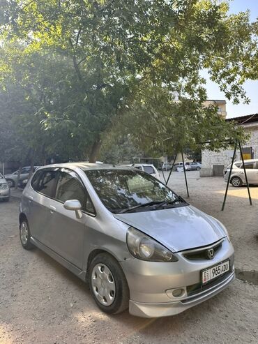 бензиновый мотор субару: Honda Fit: 2002 г., 1.5 л, Вариатор, Бензин, Хэтчбэк